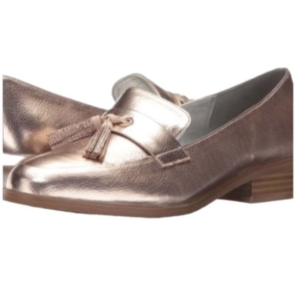 Kenneth Cole Reaction Jet Forward Rose Gold Pink Metallic Loafers w/ Tassel - Picture 3 of 4